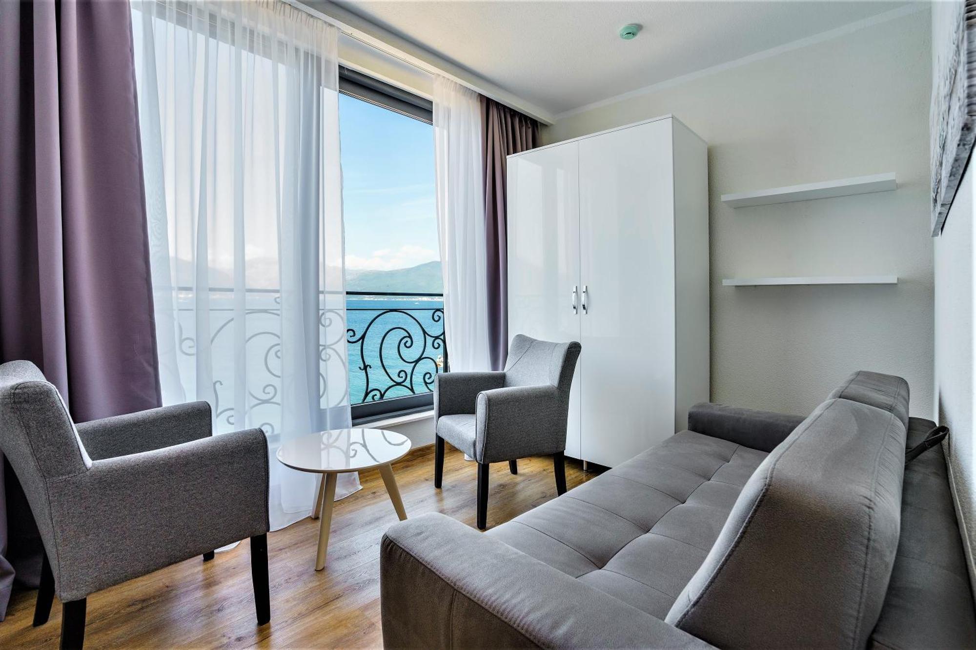 Beachfront Villa Pearl Of Adria Krasići エクステリア 写真