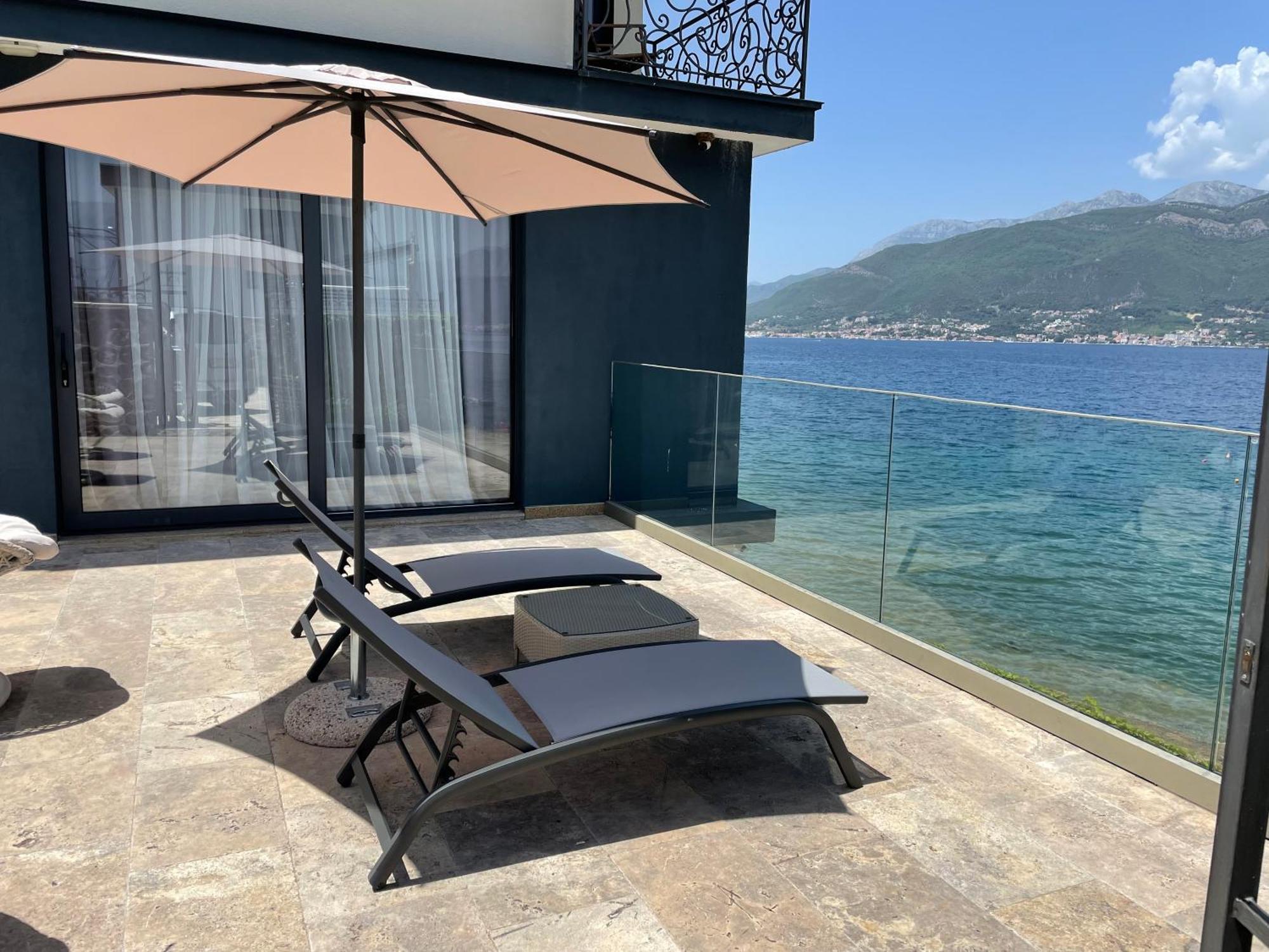 Beachfront Villa Pearl Of Adria Krasići エクステリア 写真